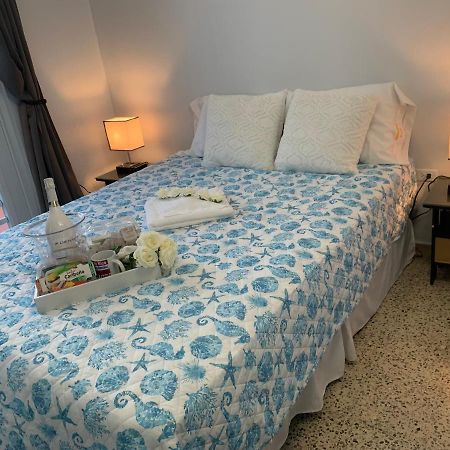 Levittown Lakes Екстериор снимка